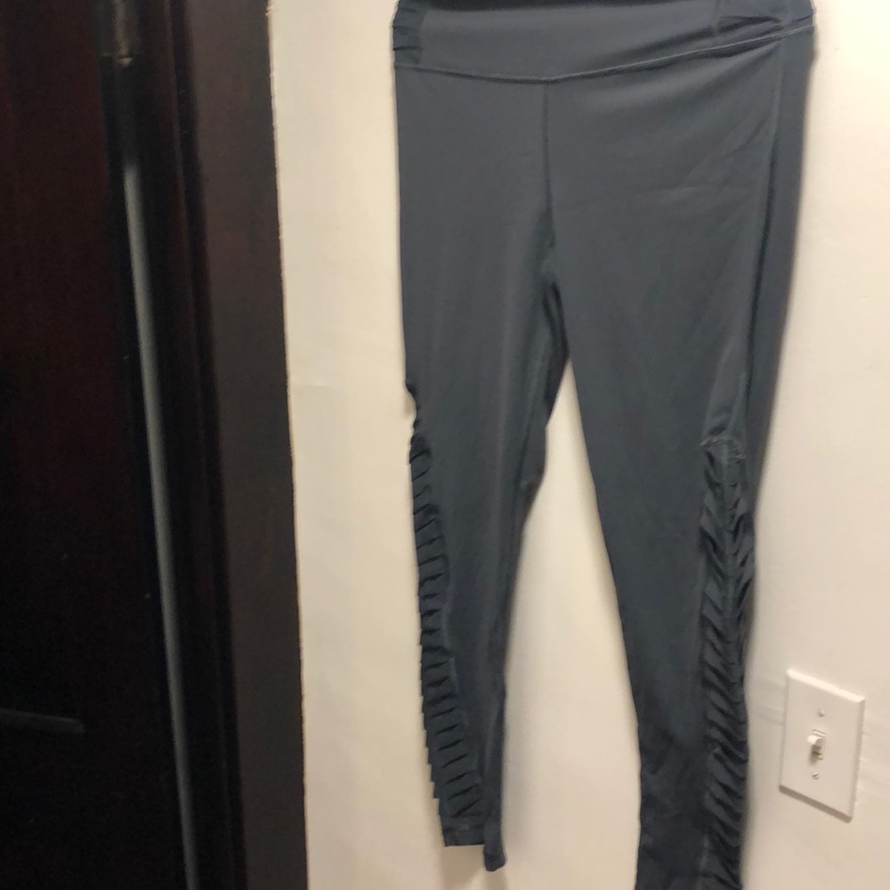 Grey workout leggings